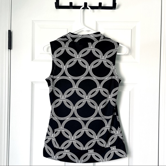 Alfani Slim Fit Cowl-Neck Sleeveless Blouse in Black with White Chain Pattern - Picture 5 of 7